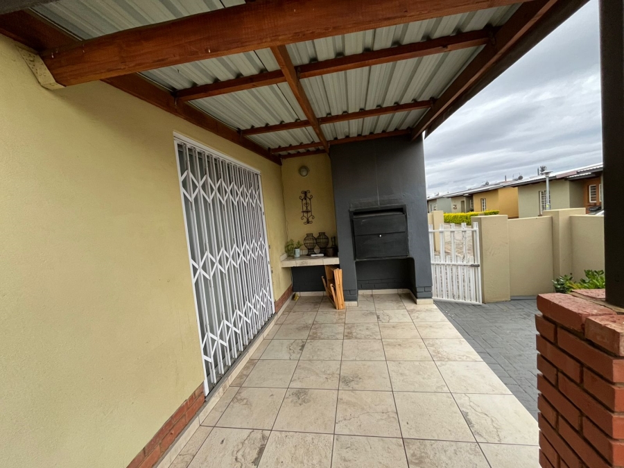 3 Bedroom Property for Sale in Waterval East North West